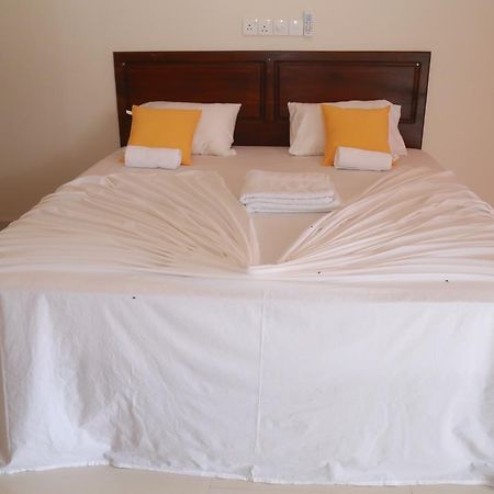 Serene Beach Hotel Dikwella Luaran gambar