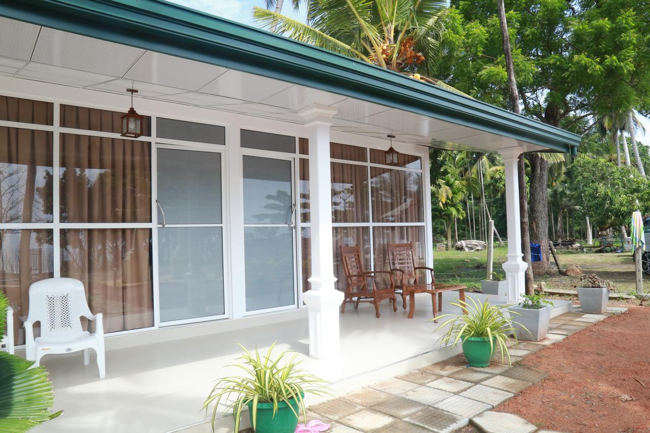 Serene Beach Hotel Dikwella Luaran gambar